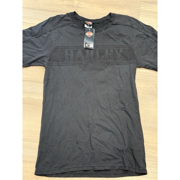 Harley-Davidson Deluxe‎ Of  Sundance, WY Black T-shirt Raw Edge Men's Small - Picture 3 of 8